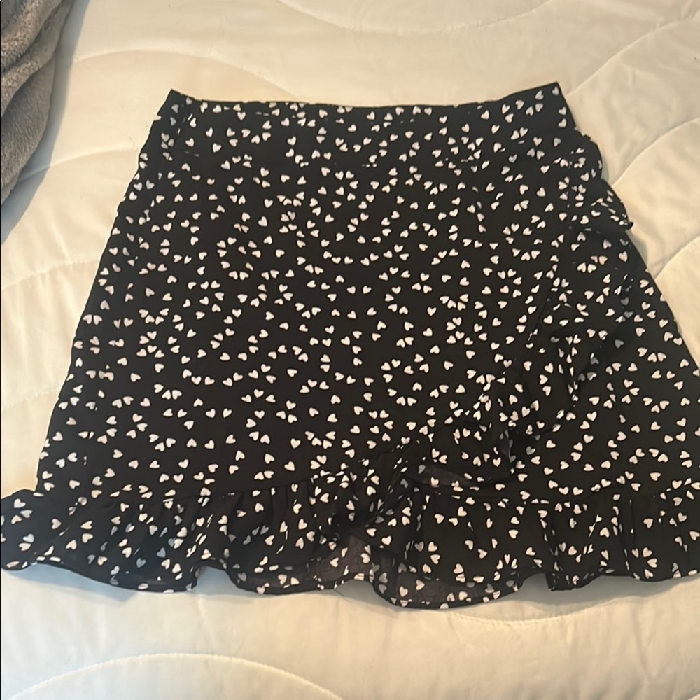 Stylish Black and White Ruffle Skirt